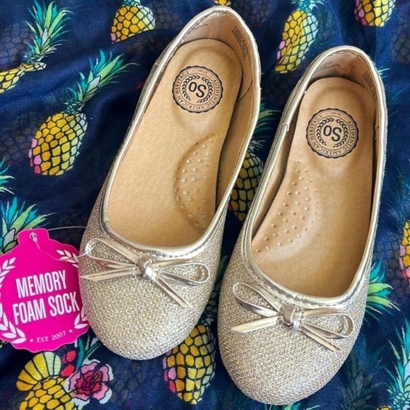 Brand New SO Glittery Gold Slip On Flats Bows Sparkly Shoes Memory Foam Sock - Picture 13 of 14